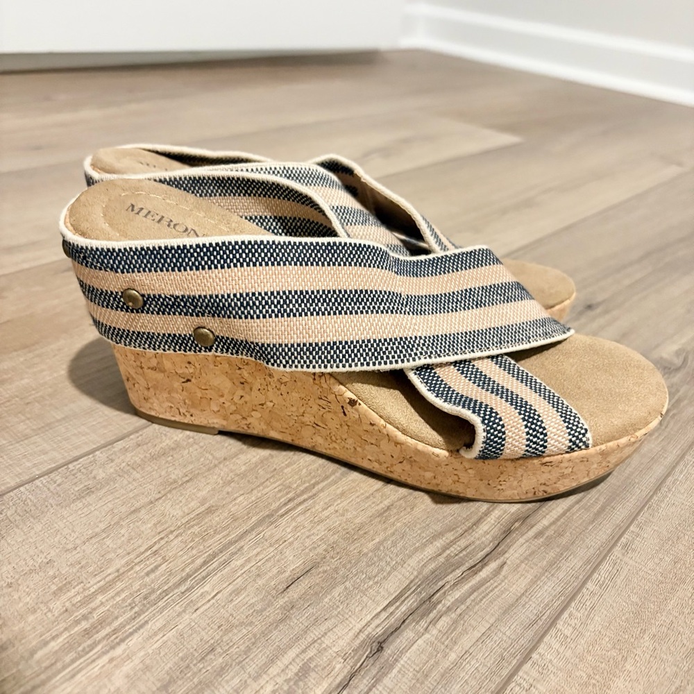 Merona Criss Cross Stud striped Cork Wedge‎ Heels blue tan size 8